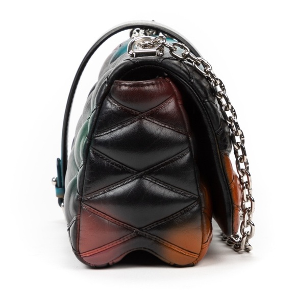 Authentic Louis Vuitton twist lock Puff GO 14 PM- COA INCLUDED - Picture 8 of 14